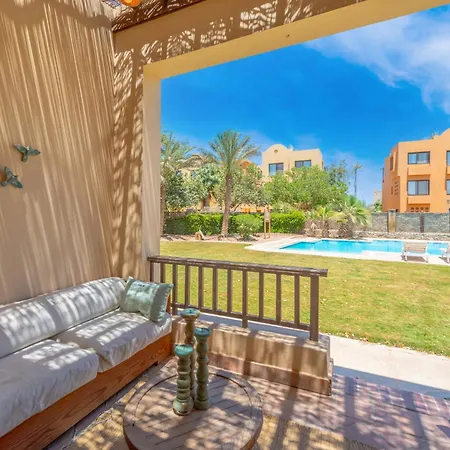 Stunning Poolhouse Duplex - 3 Bedrooms - South Marina - El Gouna