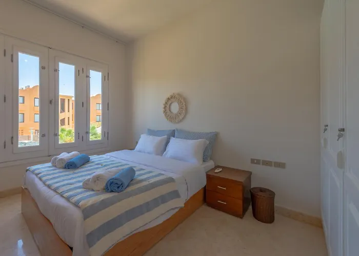 Stunning Poolhouse Duplex - 3 Bedrooms - South Marina - El Gouna