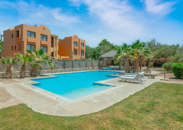 Stunning Poolhouse Duplex - 3 Bedrooms - South Marina - El Gouna *